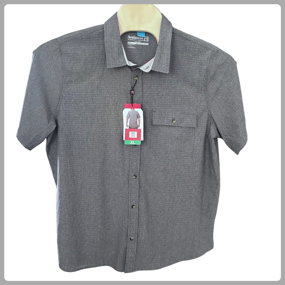 Avalanche Outdoor Supply Mens XL Short Sleeve Button Down Shirt Charcoal NEW